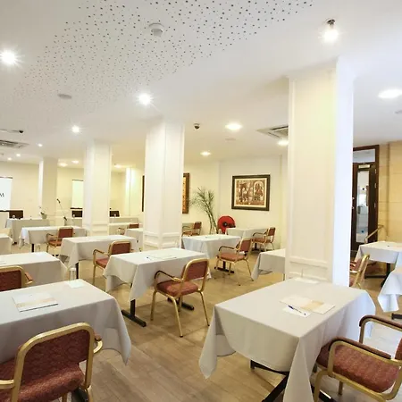 센트룸 - 시티 센터 3* 니코시아