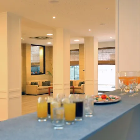 센트룸 - 시티 센터 3*