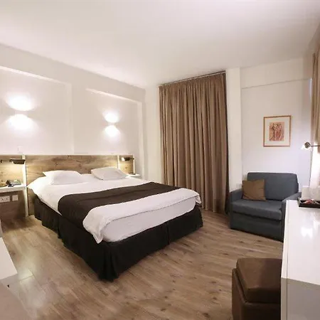 Ξενοδοχείο Centrum 3*