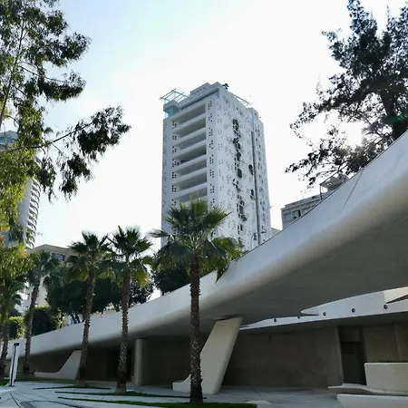 Centrum 3*