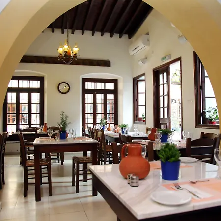 Hotel Centrum - Center 3*