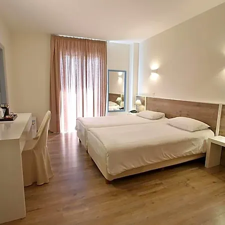 Centrum - Center Hotel 3*