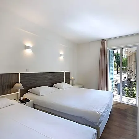 Centrum - Center Hotel 3*