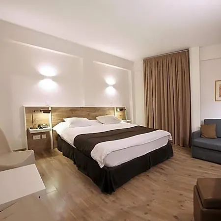 Centrum - Center Hotel 3*