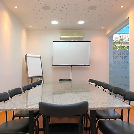 Centrum - Center Hotel 3*