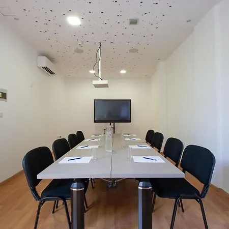 Hotel Centrum - Center 3*