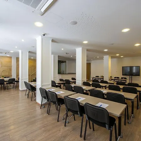 Centrum - Center 3*
