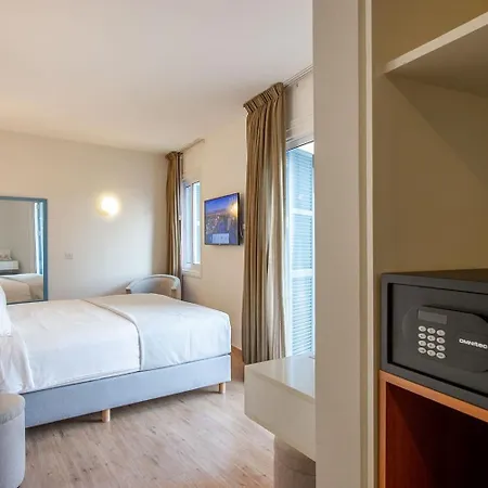 Hotel Centrum - Center 3*