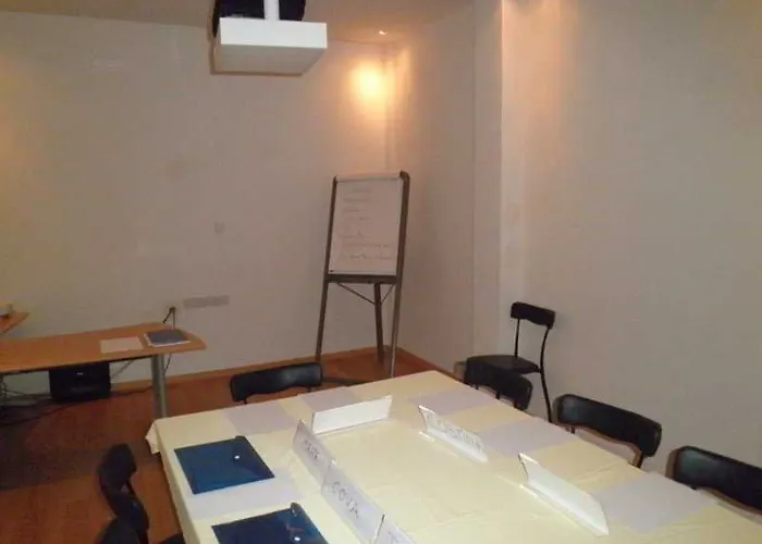 セントラム - シティセンター 3* ニコシア