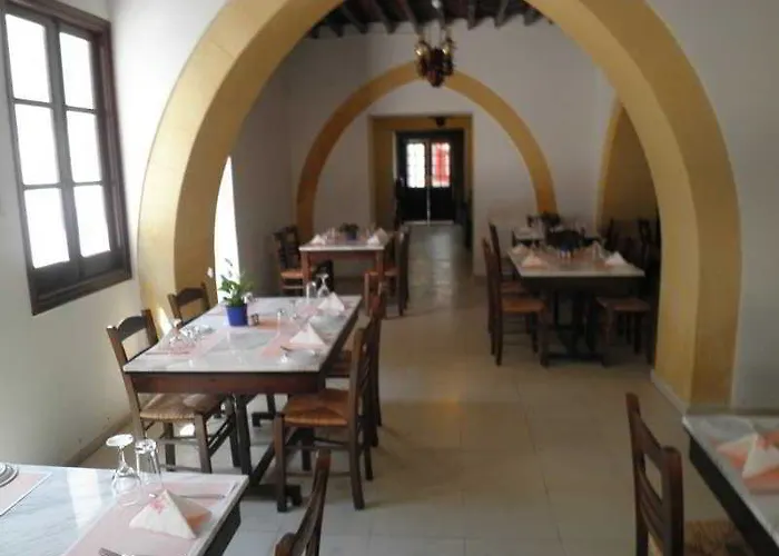 Hotel Centrum - Center 3*